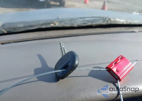 1998 Toyota Avalon Xls z USA, uszkodzony, nr VIN 4T1BF18B3WU280027